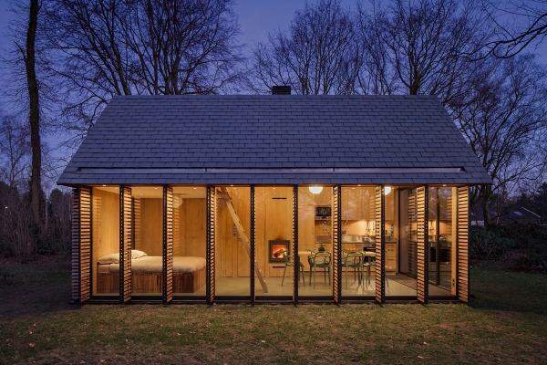 Modern Small Cottage In Utrecht (11).Jpg
