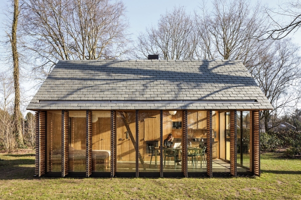 Modern Small Cottage In Utrecht (4).Jpg
