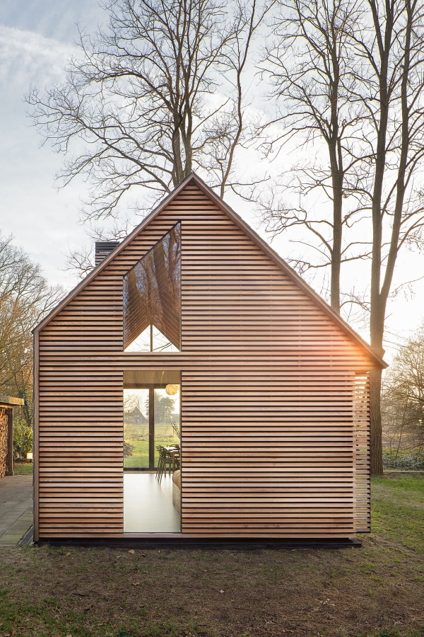 Modern Small Cottage In Utrecht (9).Jpg