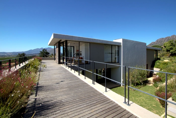 Modern Vineyard Villa In The Motherland  (11).Jpg