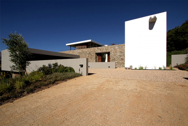 Modern Vineyard Villa In The Motherland  (14).Jpg