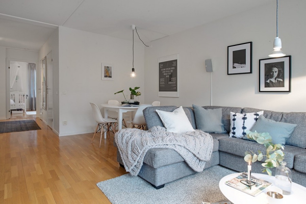 Nordic-Home-With-Simple-Monochrome-Interior-5