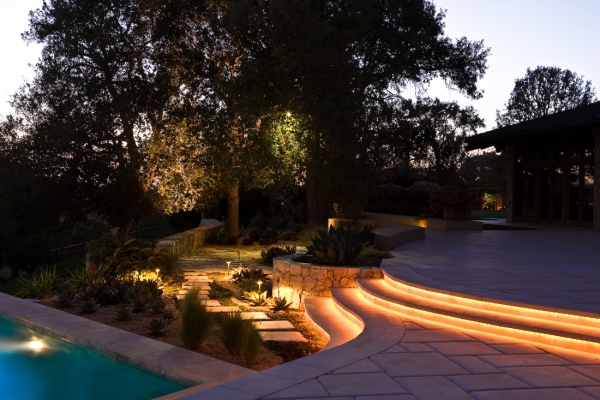 Outdoor-Lighting-Ideas-Perfect-For-Your-Back-Garden-9