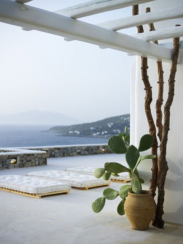 Perfect-Summer-Getaway-At-This-Mykonos-Villa-1