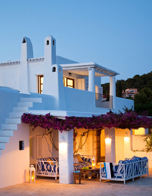 Picture-Perfect-On-The-Beach-An-Ibiza-House-1