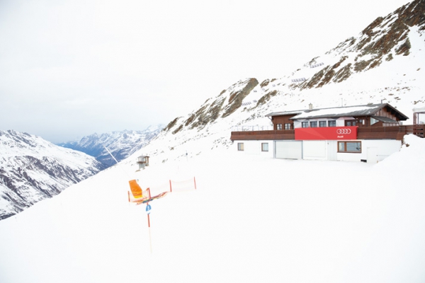 Pioneering Alpine Design In The Alps (13)