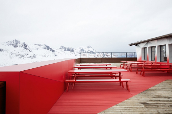 Pioneering Alpine Design In The Alps (3)