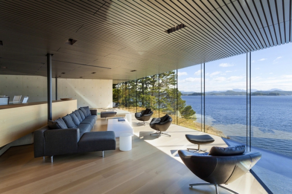 House With Spectacular Views (3)