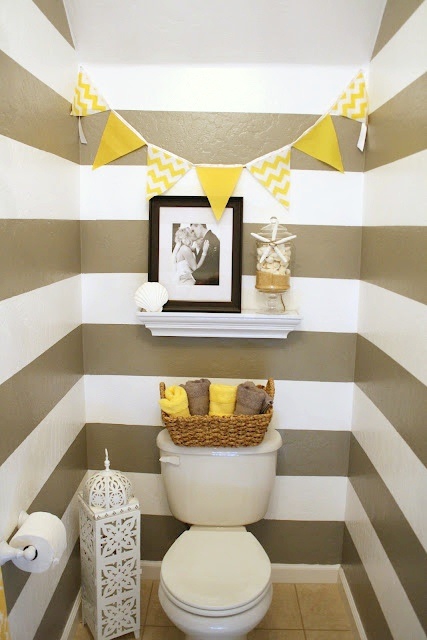 Quick And Pretty Toilet Decor (9)