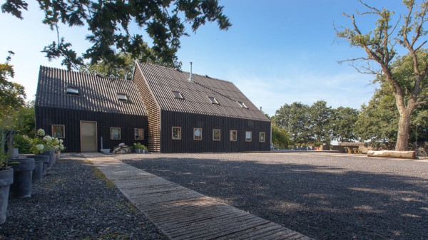 Modern Country Farmhouse Netherlands (17)