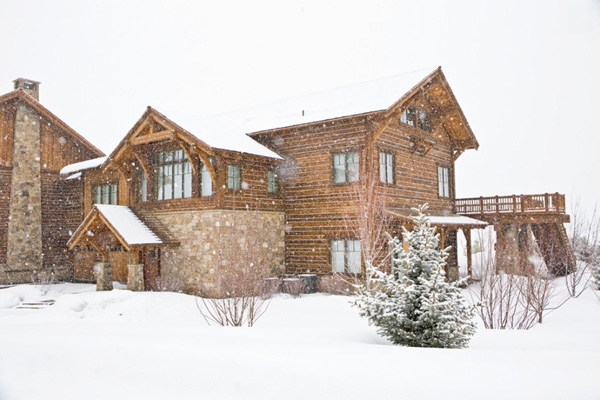Rustic Modern Winter Retreat Montana (2)