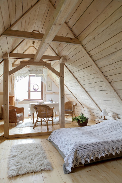 Romantic-Wooden-Cottage-9