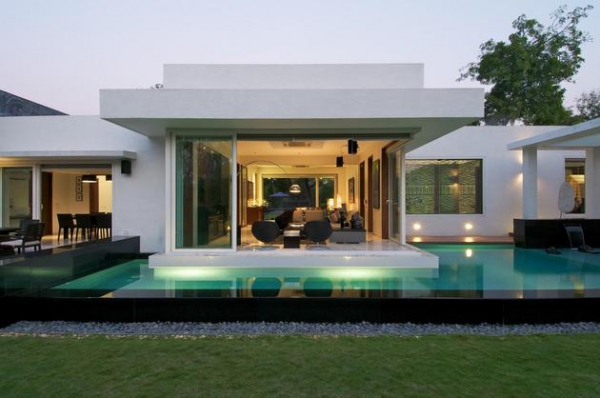 Serenity-And-Class-In-This-Minimalist-Bungalow-12