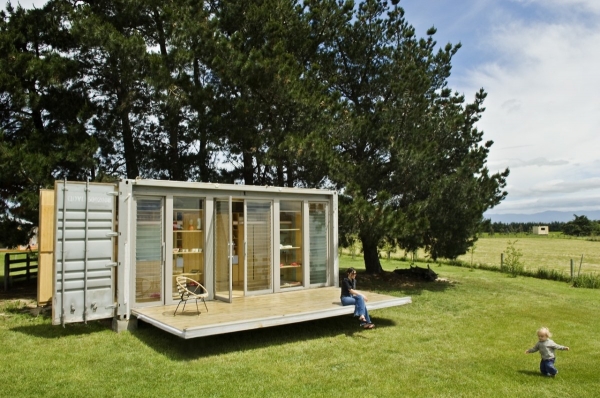 Sleek-And-Beautiful-A-Container-Home-1