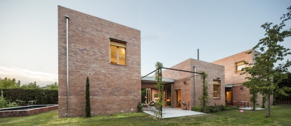 Spanish Brick House 1101 (1)