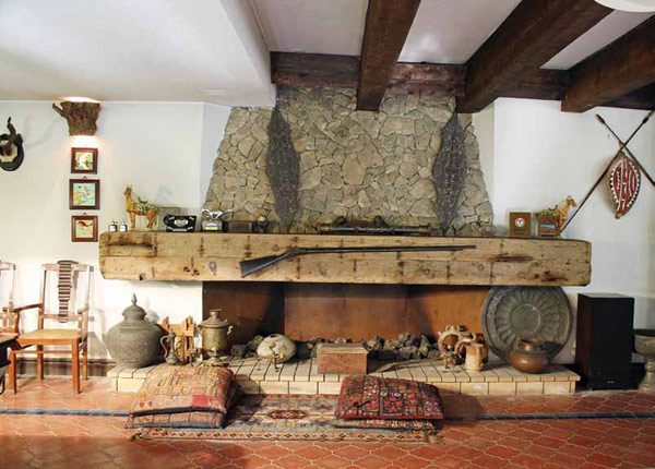 Stone-Fireplaces-12