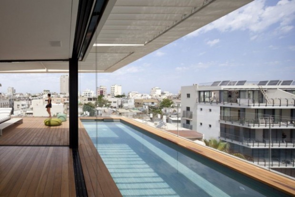 Striking-Tel-Aviv-Town-House-10