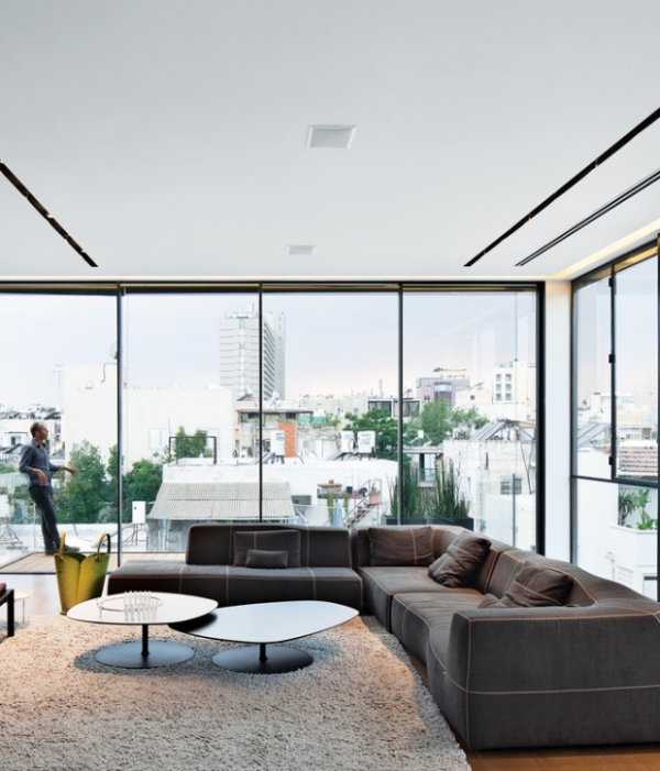 Striking-Tel-Aviv-Town-House-3