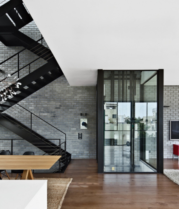 Striking-Tel-Aviv-Town-House-6