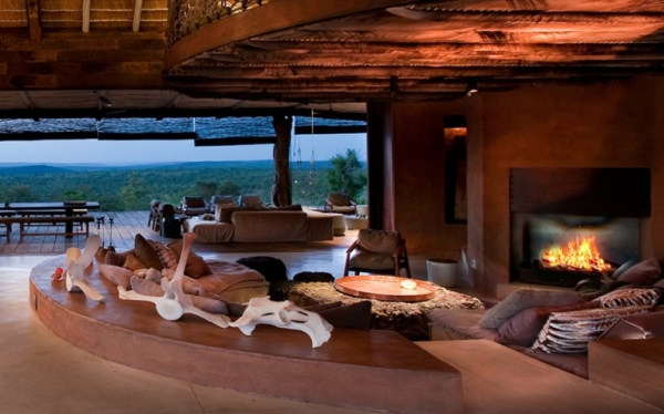 Stunning-African-Villa-Offers-Space-And-Comfort-8