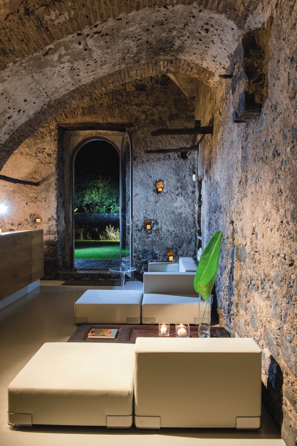 Stunning-Boutique-Hotel-In-Italy-12