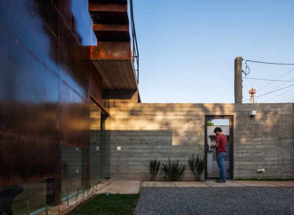 Intriguing Nteriors Pepiquari House (15)