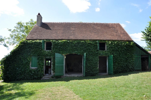 Stunning-French-Country-Home-1