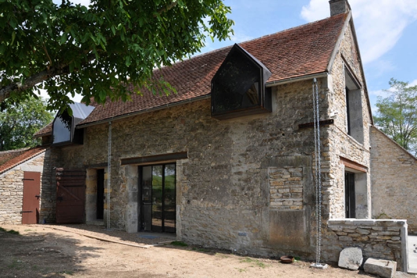 Stunning-French-Country-Home-2