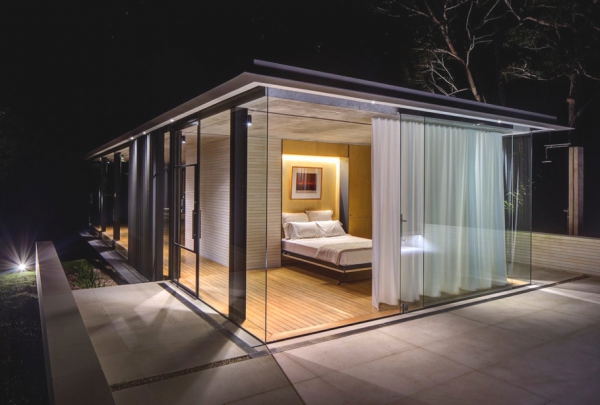 Stunning Glass Pavilion Offers Perfect Mini Spa Retreat (12)