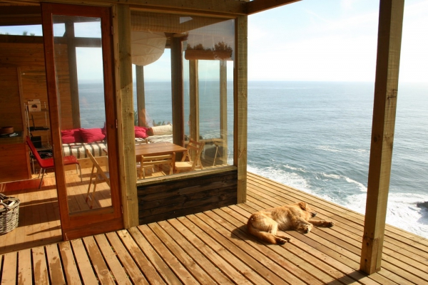 Stunning-Wood-Cabin-With-A-View-To-Die-For-2