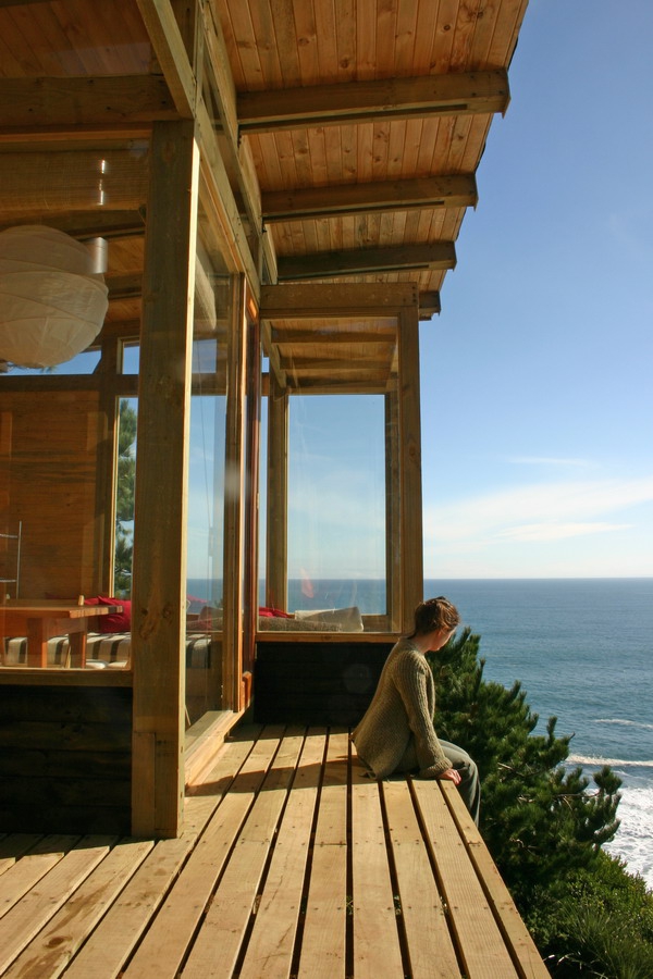 Stunning-Wood-Cabin-With-A-View-To-Die-For-4