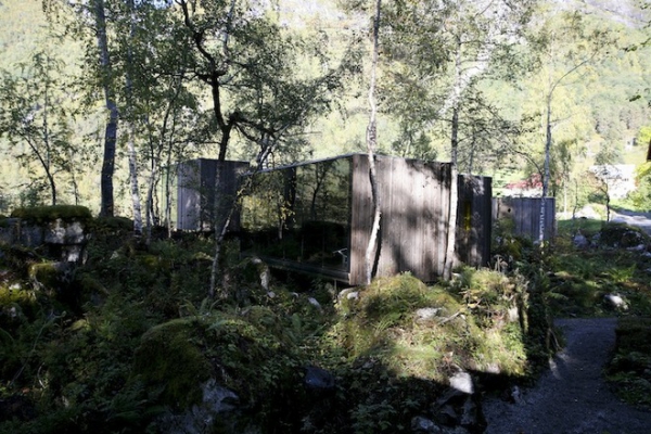 Minimalist Natural Hotel Norway (2)