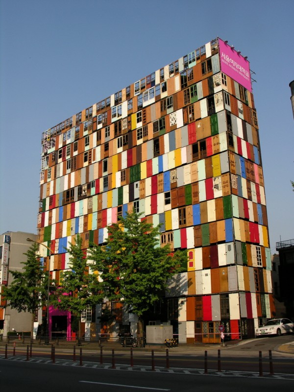 The 1000 Doors Installation In Seoul (2)