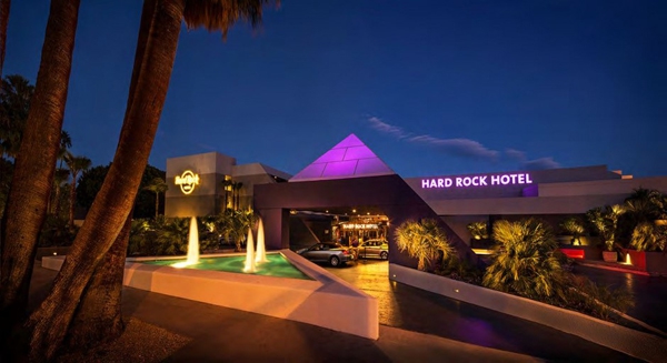 The-Amazing-Hard-Rock-Hotel-In-California-1