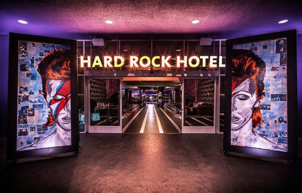 The-Amazing-Hard-Rock-Hotel-In-California-2