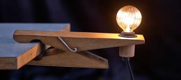 The-Clamp-Lamp-A-New-Spin-On-A-Great-Design-1