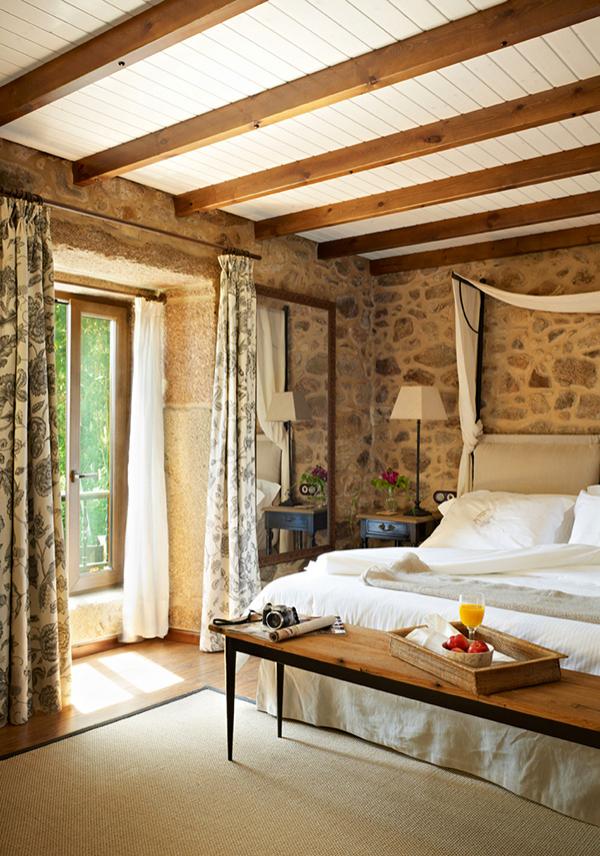 The-Coziest-Country-Hotel-Imaginable-4