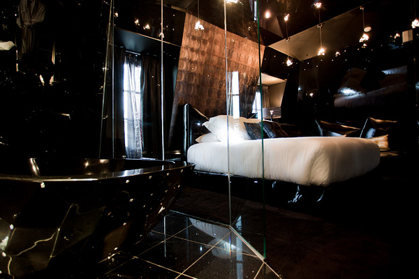 The-Incredible-7-Boutique-Hotel-In-Paris-10