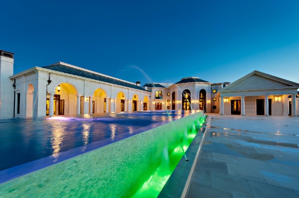 The-Incredibly-Expensive-Bradbury-Estate-In-California-2