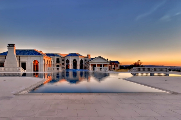 The-Incredibly-Expensive-Bradbury-Estate-In-California-4