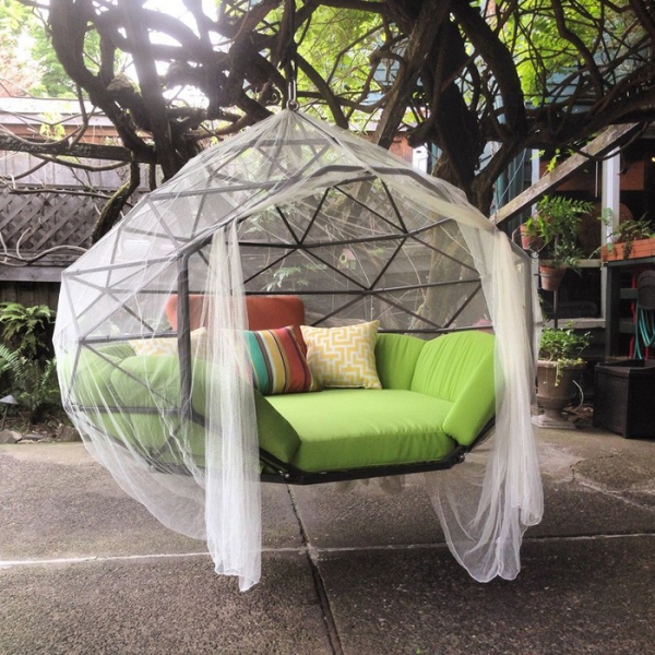 Hanging Sitting Pod (3).Jpg