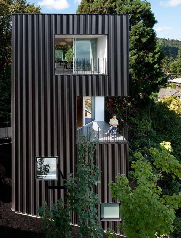 The-Minimalist-Tower-House-In-Portland-1