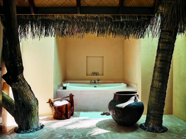 The-Surreal-Taj-Exotica-Resort-In-The-Maldives-14