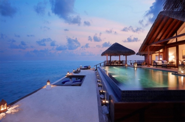 The-Surreal-Taj-Exotica-Resort-In-The-Maldives-4