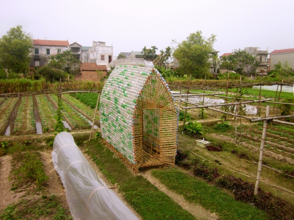 Think-Sustainable-With-This-Vegetable-Nursery-House-3