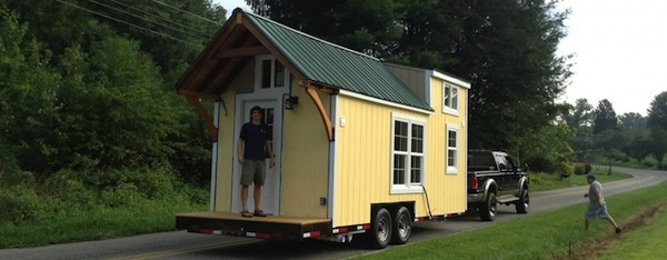 This Adorably Tiny Home Is Surprisingly Spacious (15)