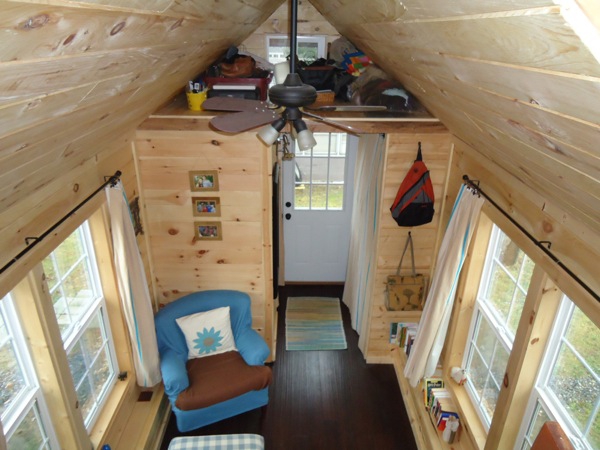 This Adorably Tiny Home Is Surprisingly Spacious (3)