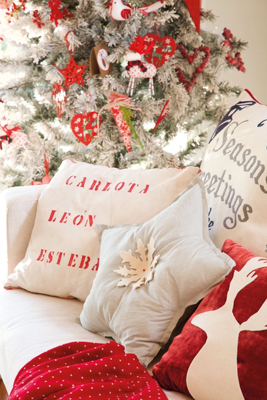 This-Home-Is-A-Christmas-Dream-18