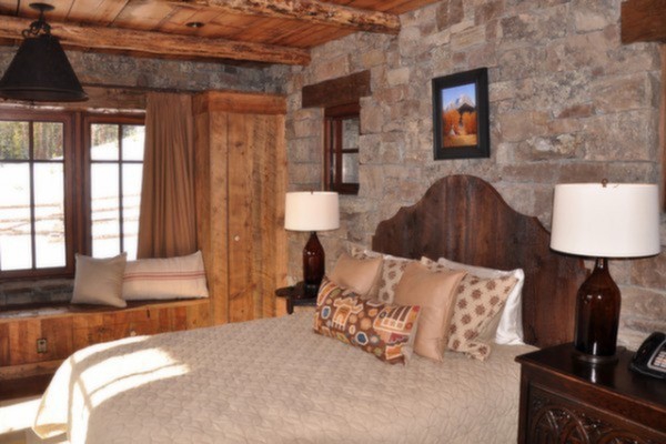 Rustic_Ski_Lodge_11