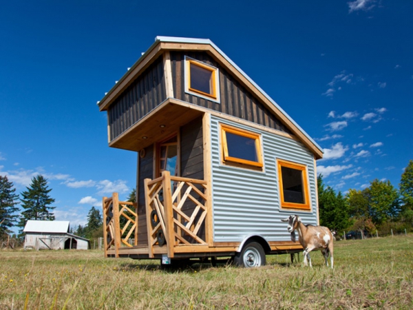 Tiny-Cottage-With-A-Big-Heart-1